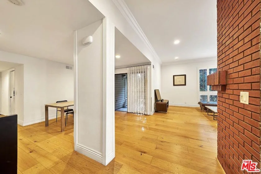 835 S Lucerne Boulevard #205 photo 7