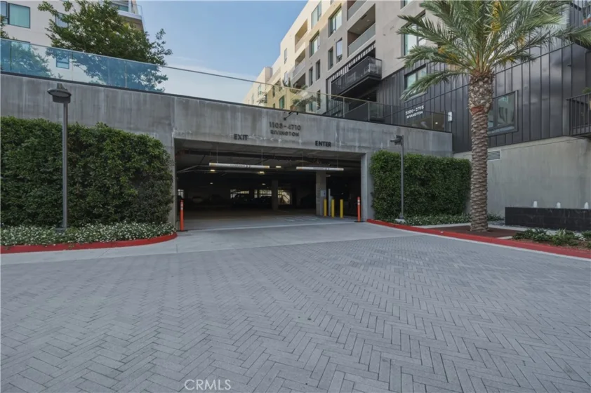 4505 Rivington photo 33