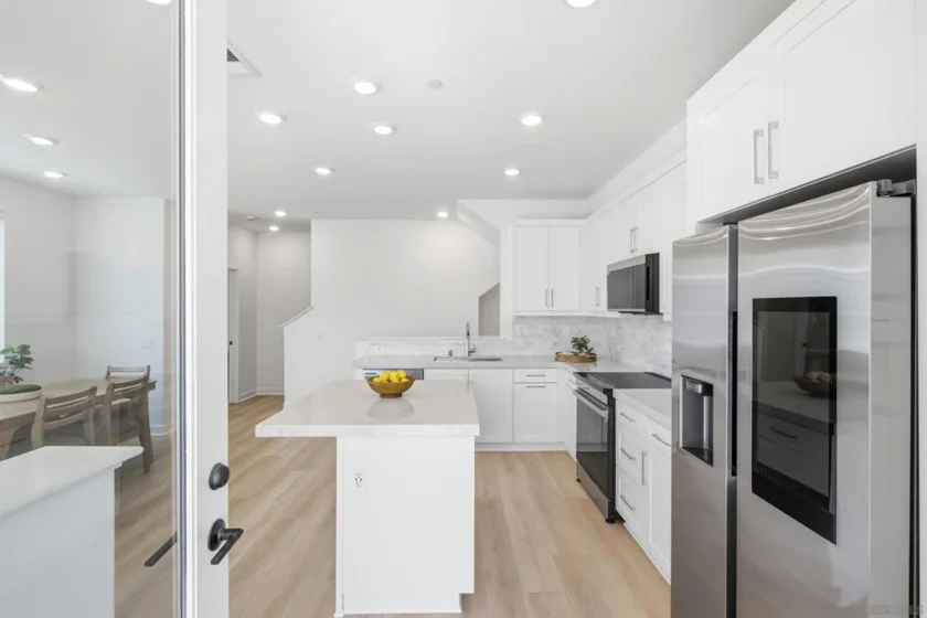 14136 Jonah Way photo 3