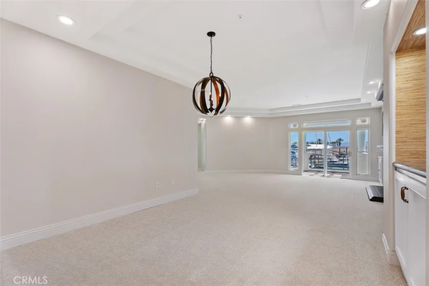 2600 Newport photo 9