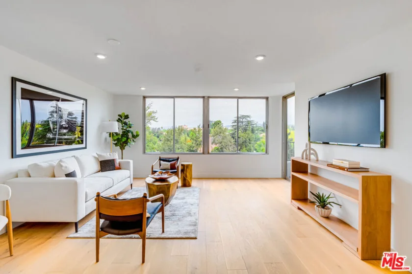 10501 Wilshire Boulevard #816 photo 1