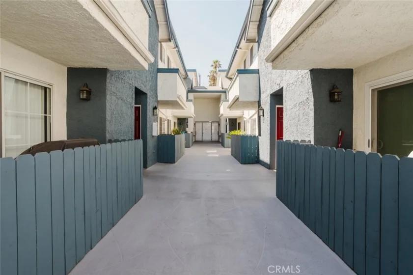 21529 Saticoy Street #217 photo 56
