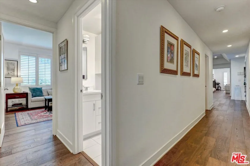 148 S Crescent Drive #101 photo 24