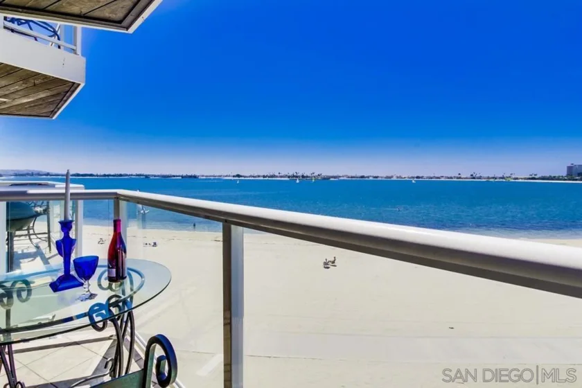 3888 Riviera Drive #301 photo 23