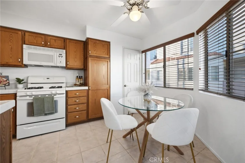 5455 Sylmar #1402 photo 6