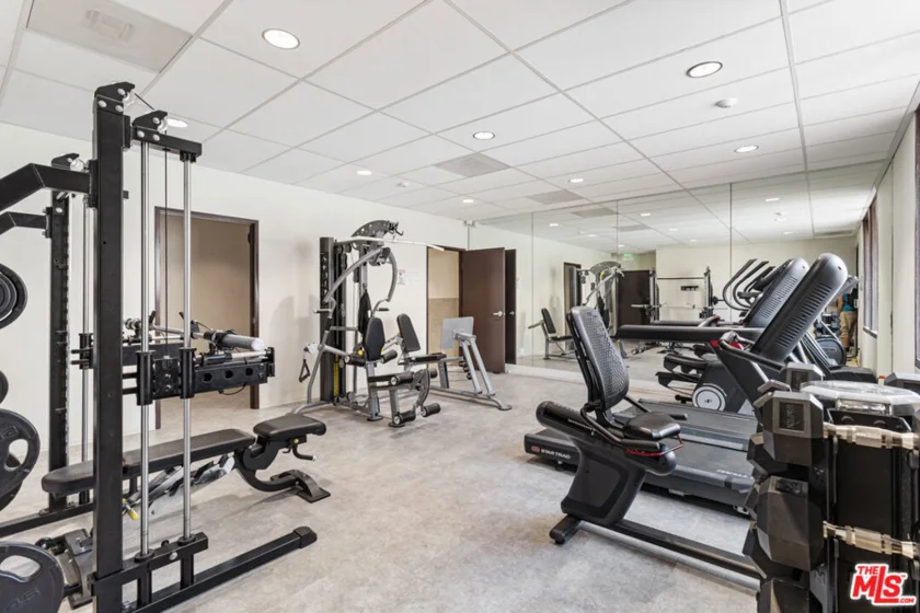 5334 Lindley Avenue #340 photo 6