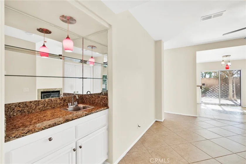 39909 Via Castana photo 26