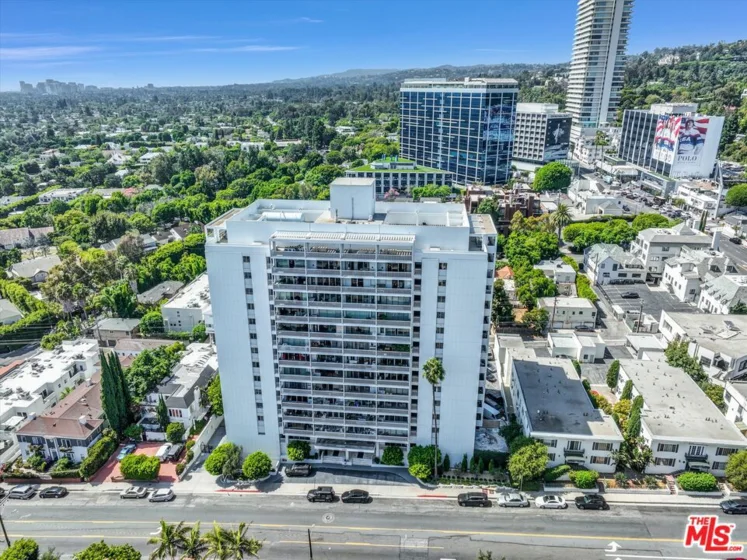 999 N Doheny Drive #1012 photo 20