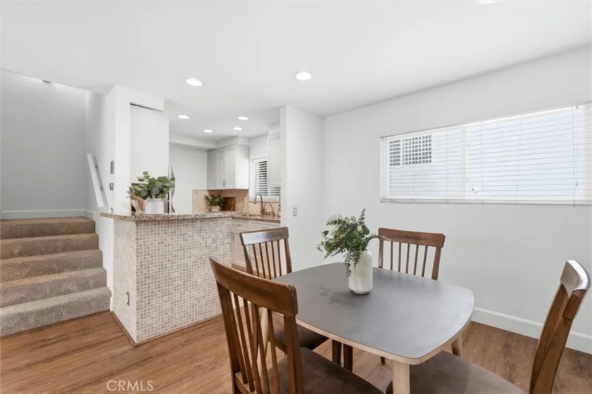 1747 Barry Avenue #106 photo 35