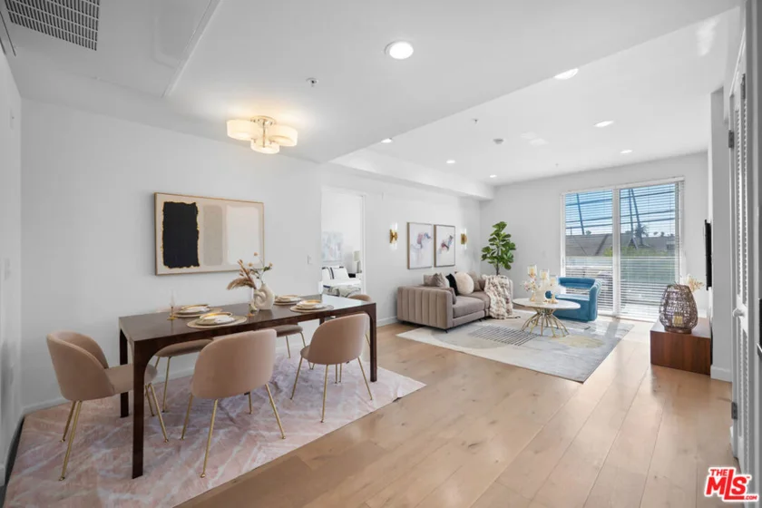 105 S Mariposa Avenue #204 photo 26
