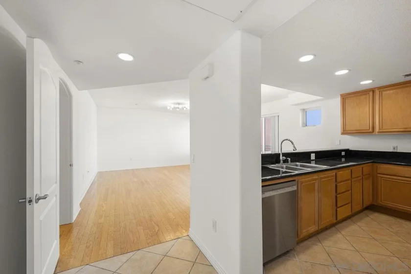 1501 India Street #508 photo 8