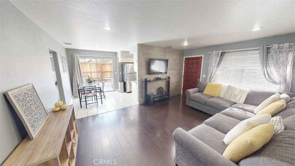 11083 Kibbins Circle photo 1