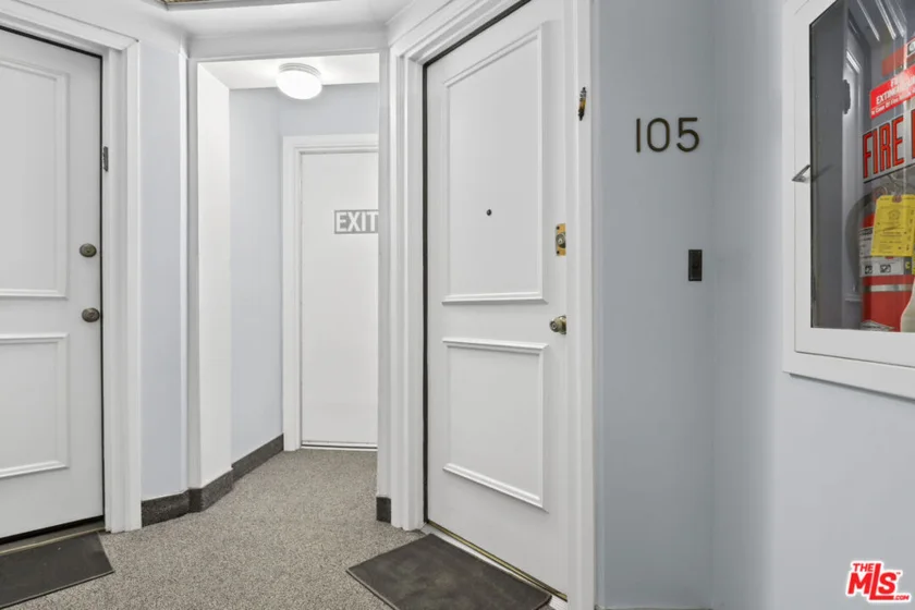 4230 Stansbury Avenue #105 photo 2