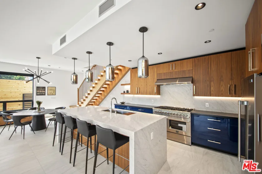 212 Bay Street #103 photo 10