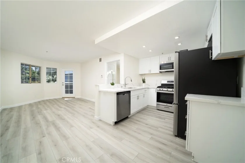 1501 N Brea Boulevard #212 photo 7