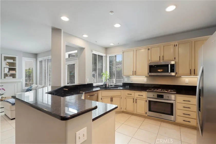 27541 Caesars Place photo 10