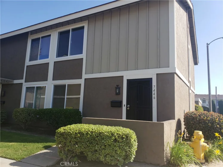 7446 Ascot Way photo 1