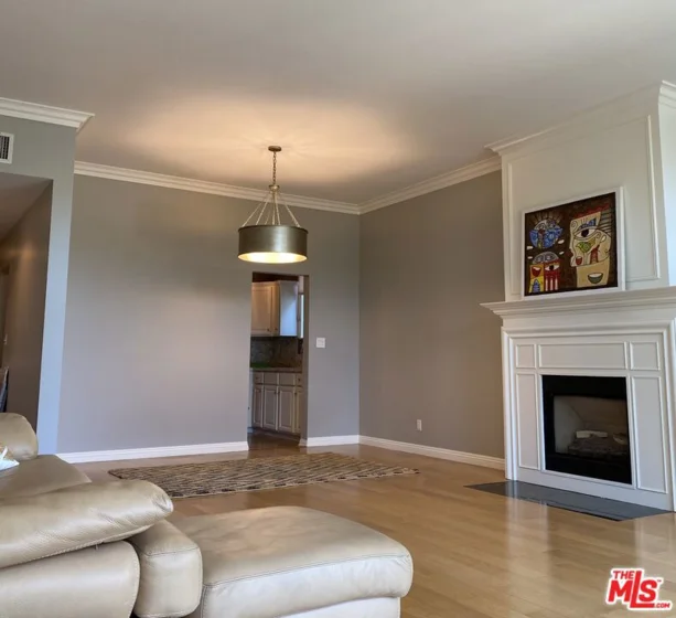 511 San Vicente Boulevard #107 photo 8