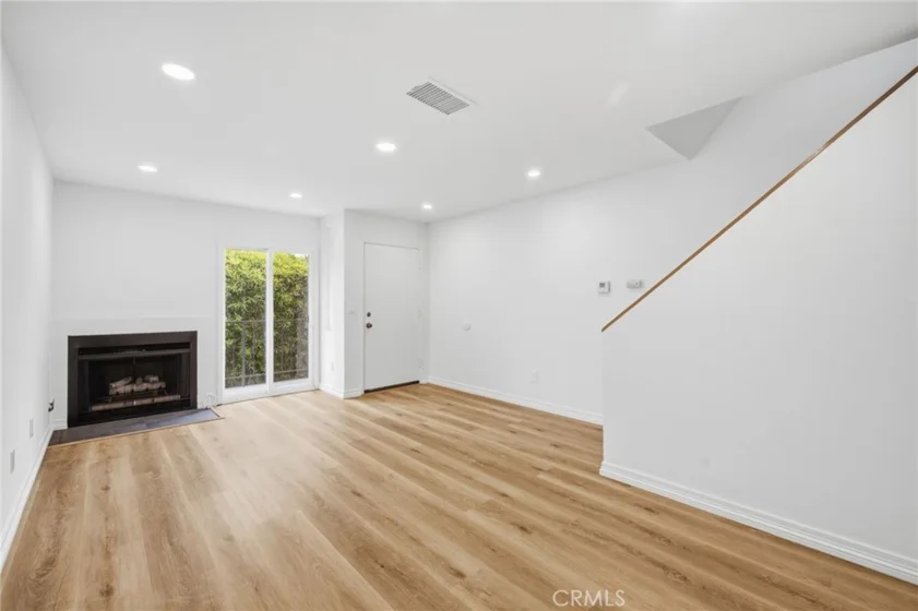 4018 Redwood Avenue #B photo 3