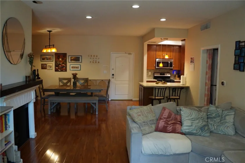 11225 Peach Grove Street #202 photo 5