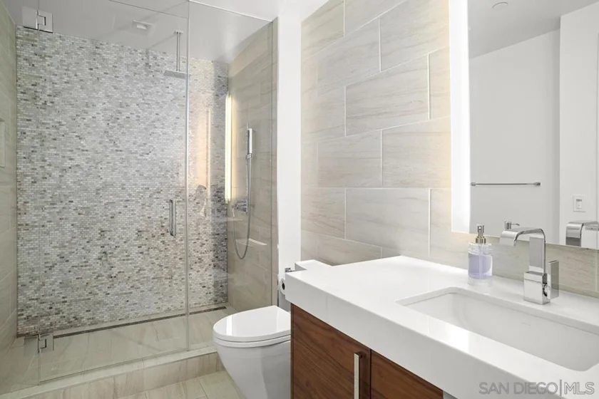 888 W E Street #1801 photo 47