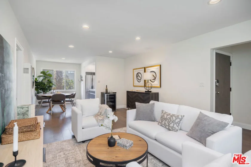 827 Bay Street #5 photo 1