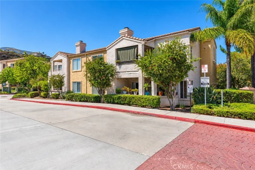 2325 Del Mar Way #108 photo 4