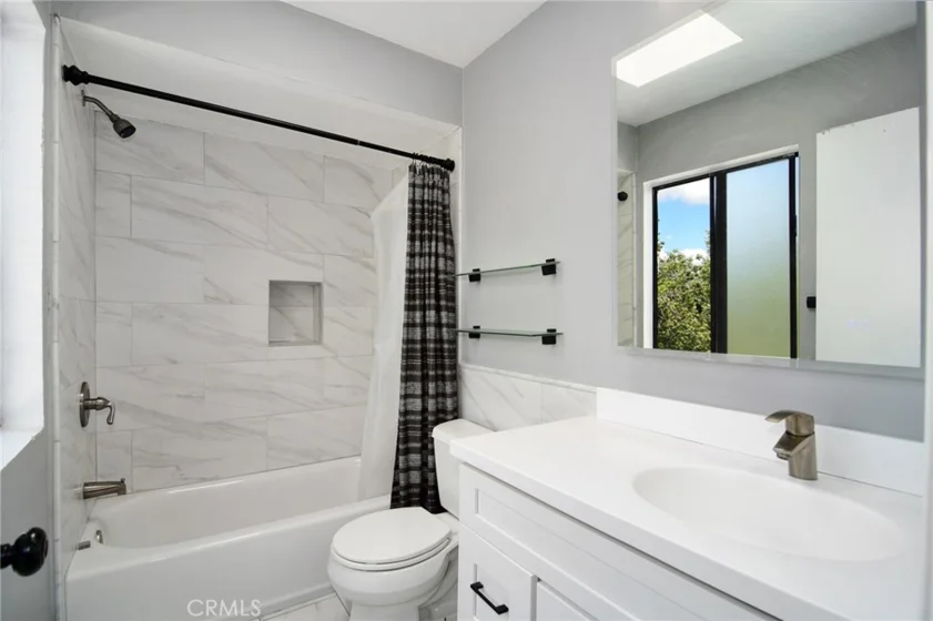 18739 Hatteras Street #55 photo 27