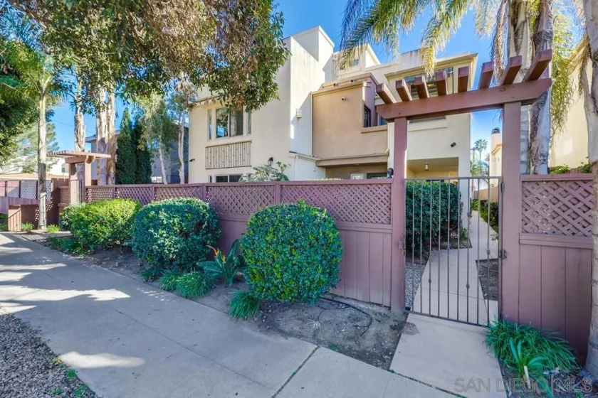1365 Hornblend Street photo 1