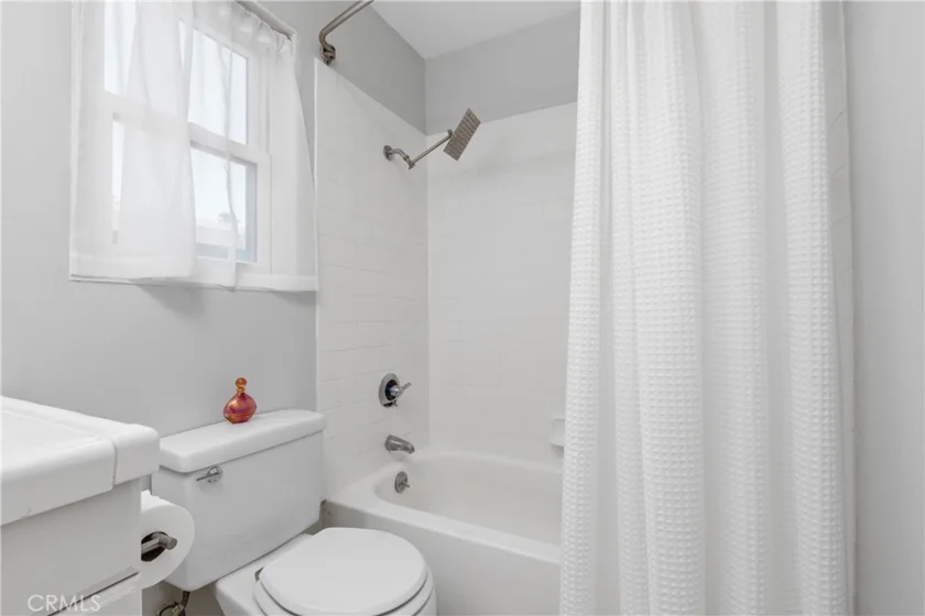 4252 Fair Avenue #22 photo 15