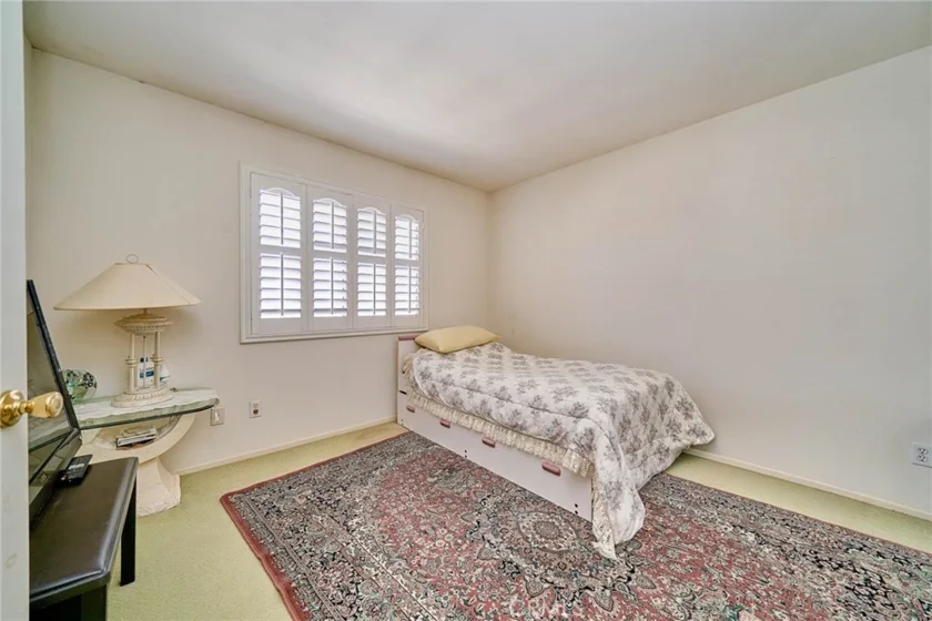 9008 Primavera Lane photo 34