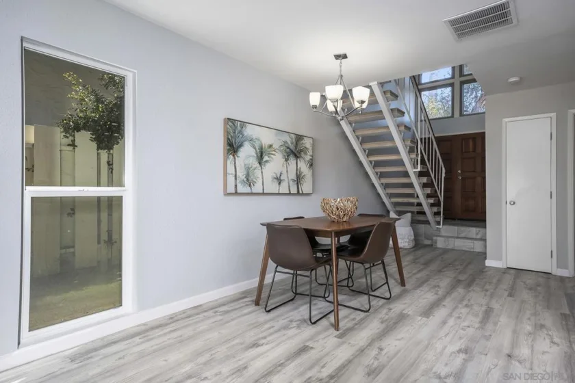 4242 Loma Riviera photo 8
