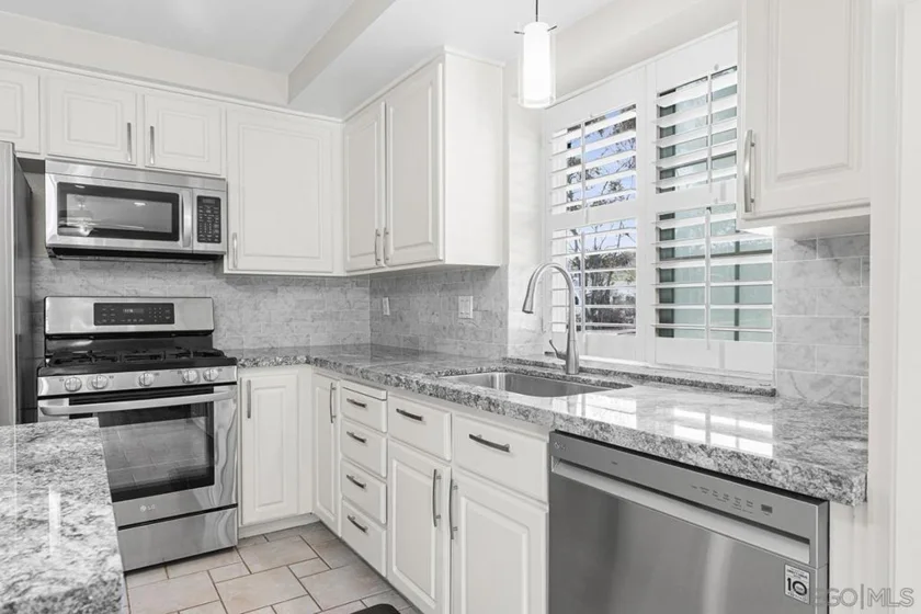 3631 Caminito Carmel Landing photo 31