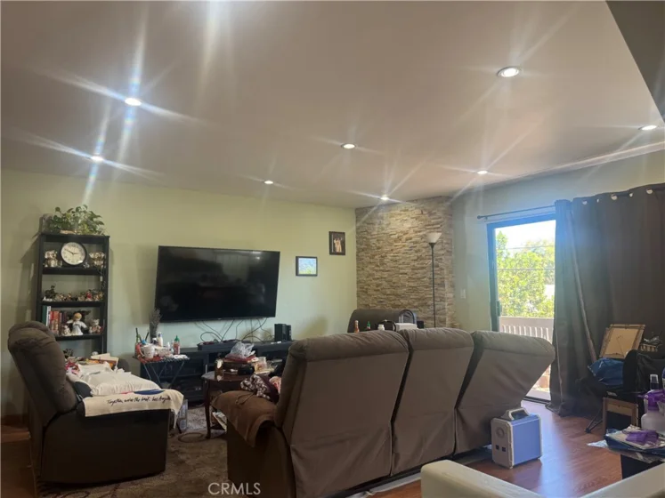 11542 Burbank Boulevard #8 photo 2
