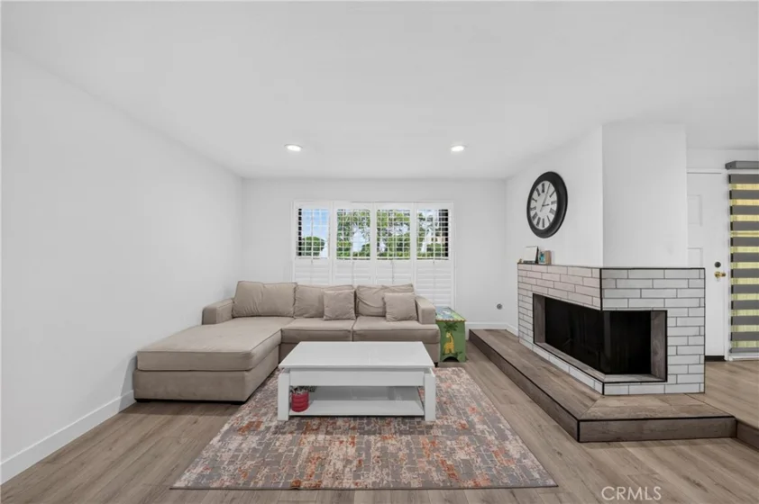 40 Candlewood photo 6