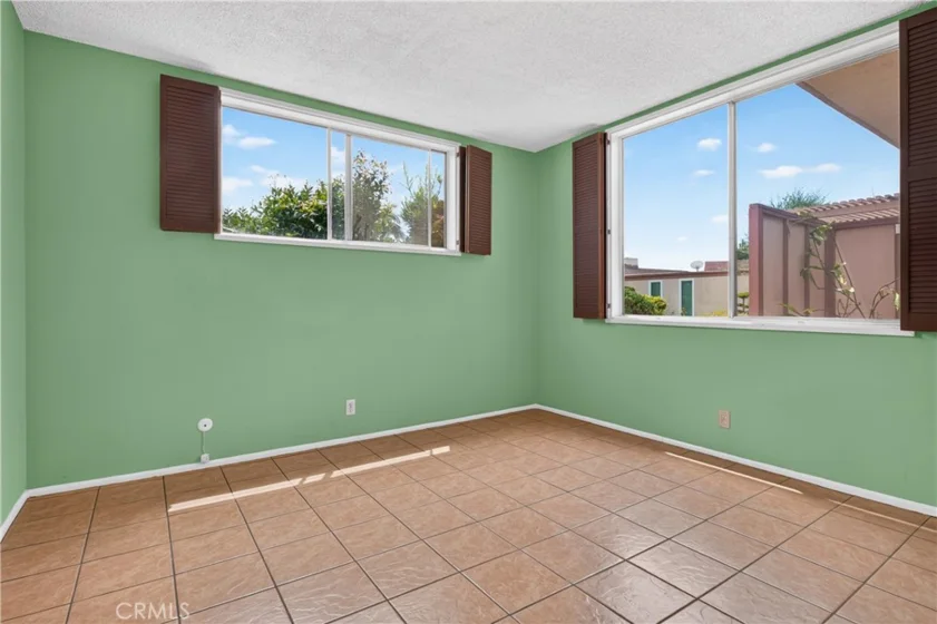 777 E Valley #136 photo 17