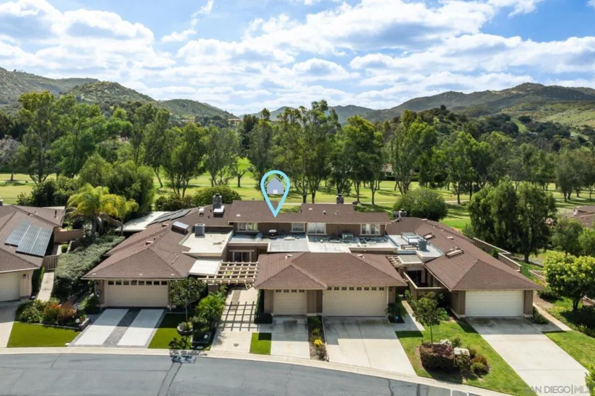 8647 Circle R Valley photo 3