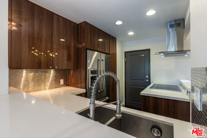 1155 N La Cienega Boulevard #110 photo 17