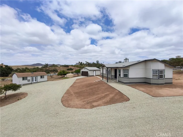 40705 Calle Vecina photo 4