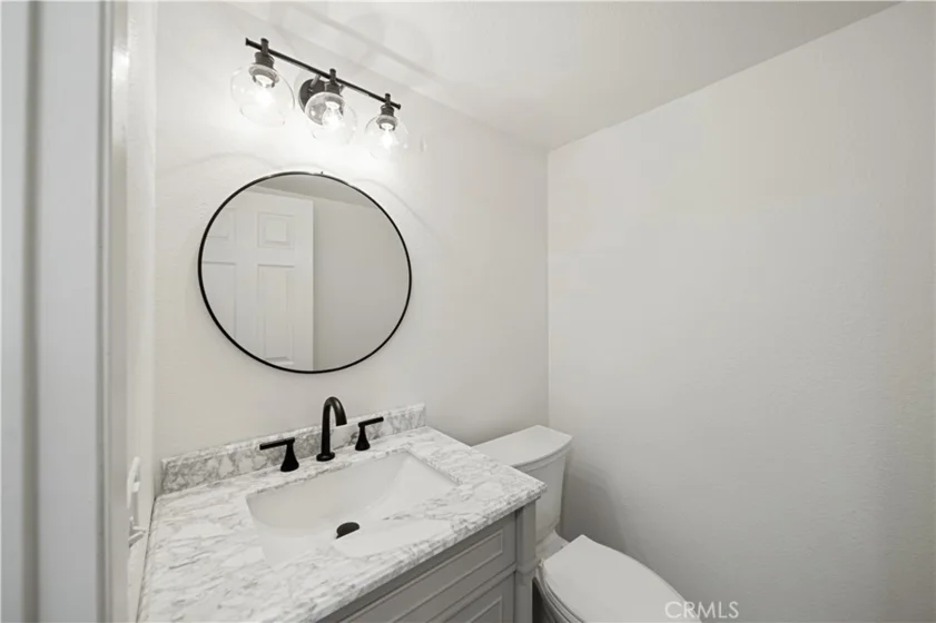 1613 Toyon photo 22