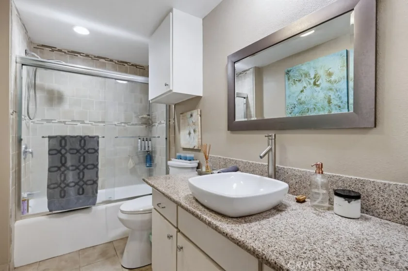 615 Broadway #205 photo 29