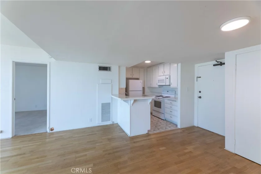 1750 E Ocean #501 photo 11