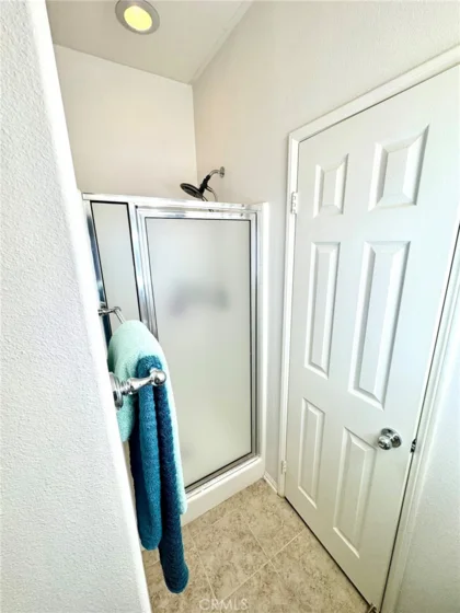 44942 Bellflower photo 35