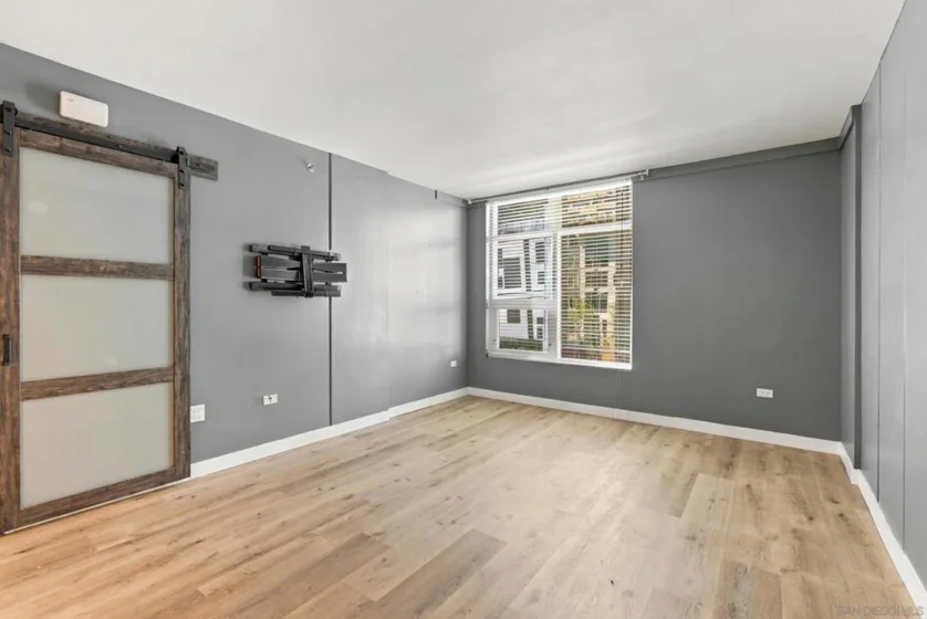 425 W Beech Street #314 photo 7