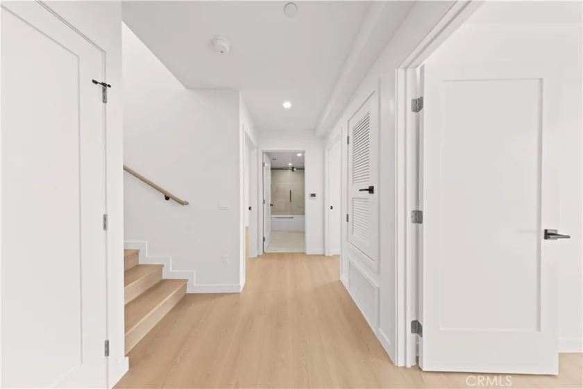 176 N Catalina Avenue #404 photo 39