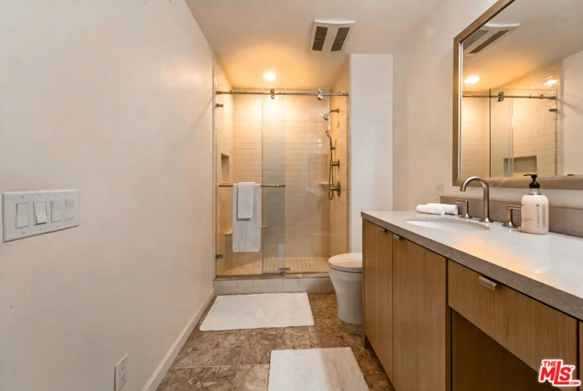 1617 S Beverly Glen Boulevard #204 photo 11