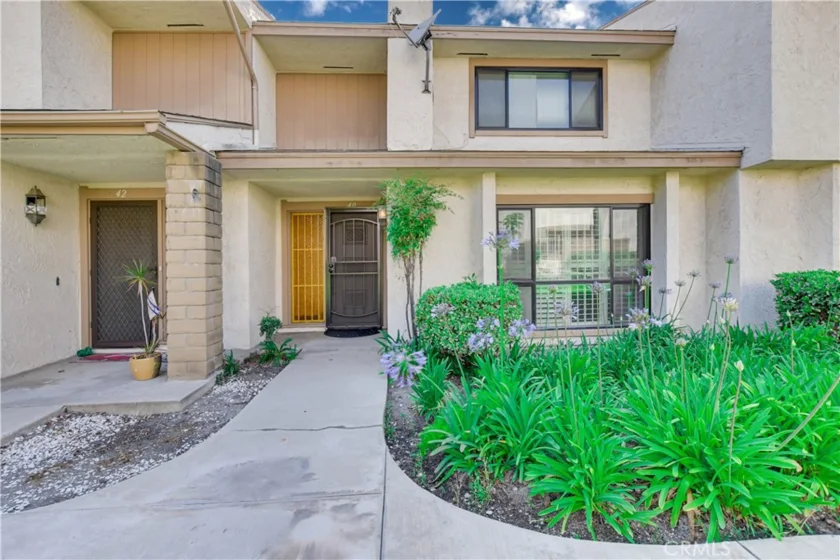 40 Candlewood Way photo 1