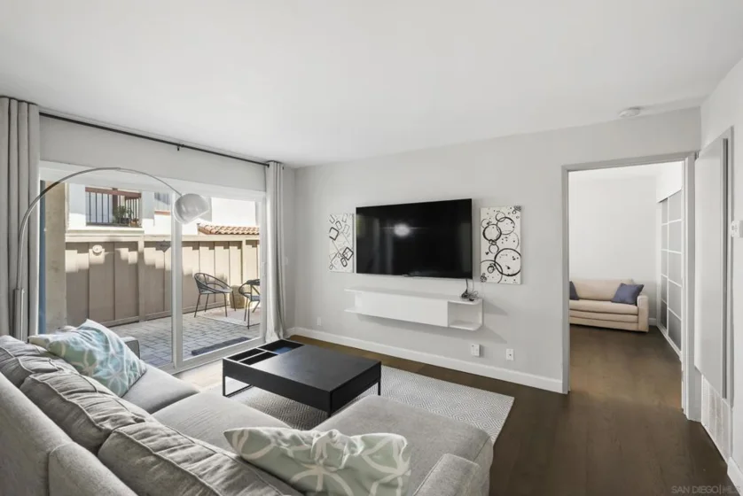 4080 Rosenda #210 photo 38