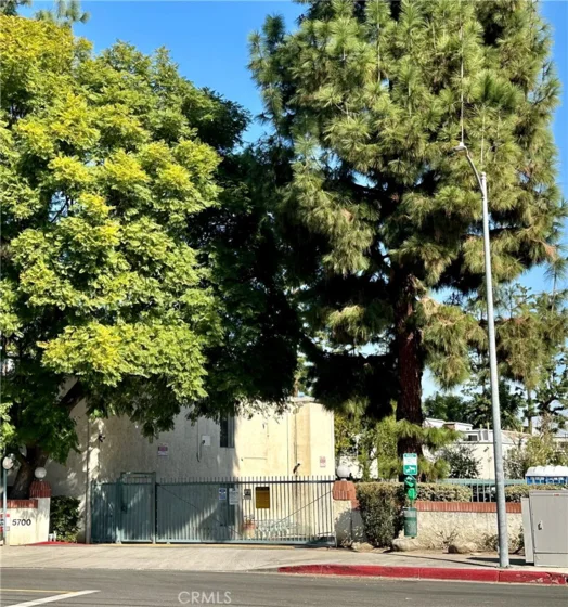 5700 Etiwanda Avenue #251 photo 1