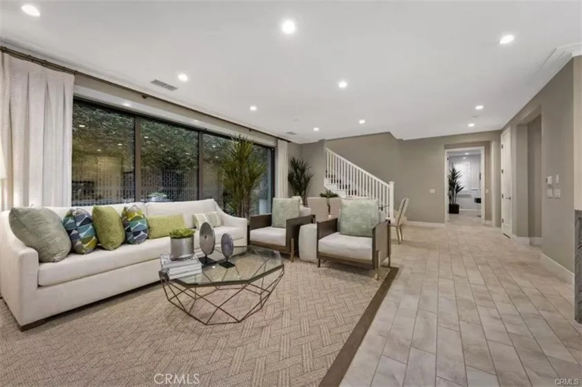 166 Villa Ridge photo 5